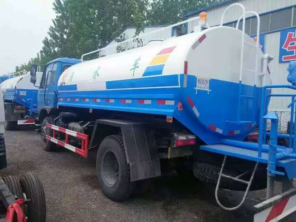 哪里賣舊灑水車 出售舊灑水車