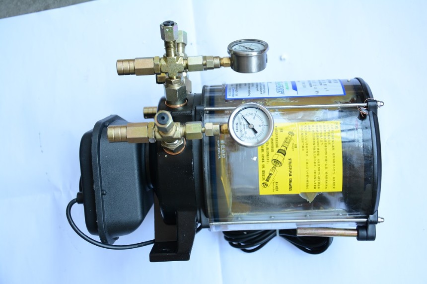 原廠配件電動油脂潤滑泵4WDB-M1.2/244F 油泵工程機械YB一4一24v