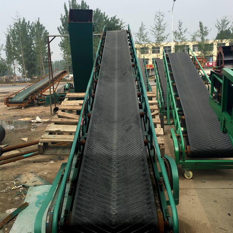 皮帶輸送機(jī)