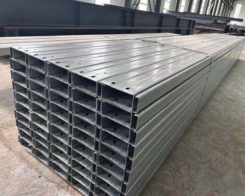 北京鍍鋅C型鋼 表面光滑平整 廠家定制C型鋼 博泰鋼結構