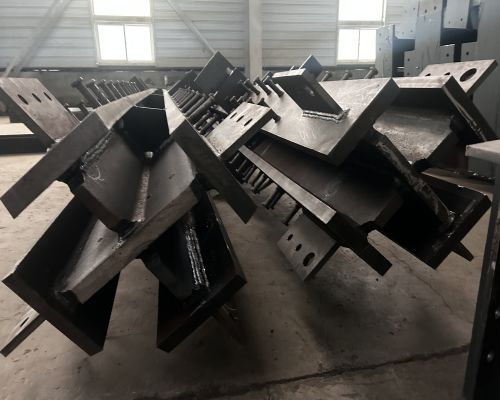 箱型柱生產廠家  質量放心 價格合理 北京博泰鋼構