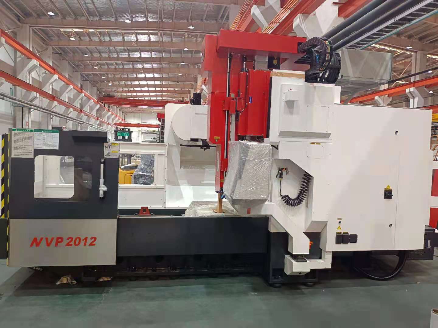 LP3021亞崴龍門五面體加工中心