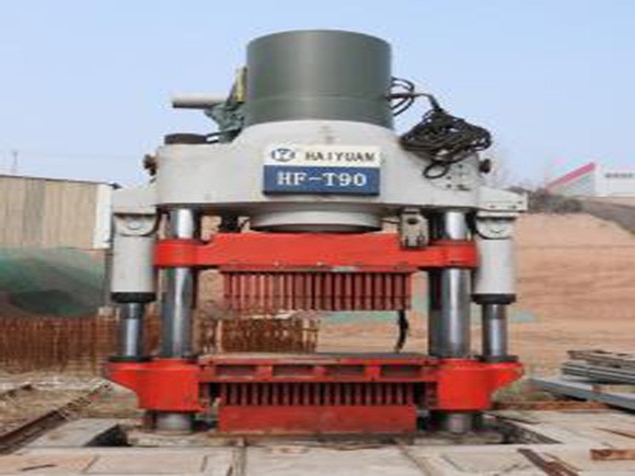 出售二手海源HF-T90全自動液壓磚機，九成新，設備狀況良好