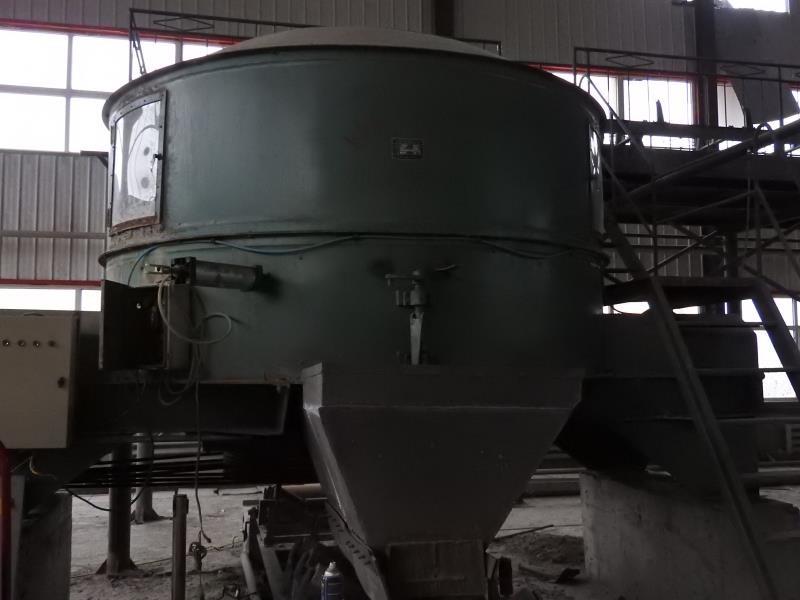 出售九成新1600型南昌海源輪碾機，設(shè)備狀況良好