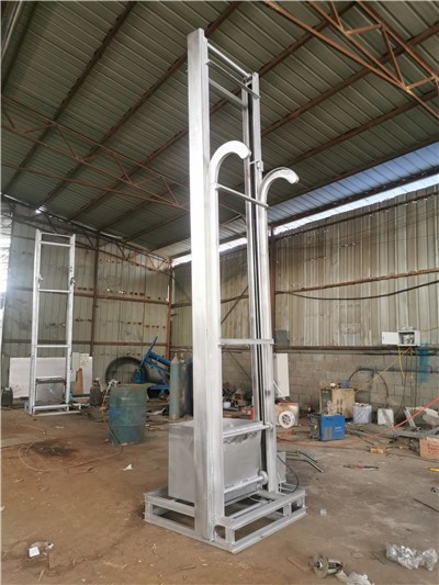 全自動(dòng)單斗提升機(jī) 污泥混凝土上料機(jī)