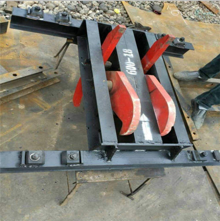 斜巷自動撈車器 礦車超速溜車用捕車器