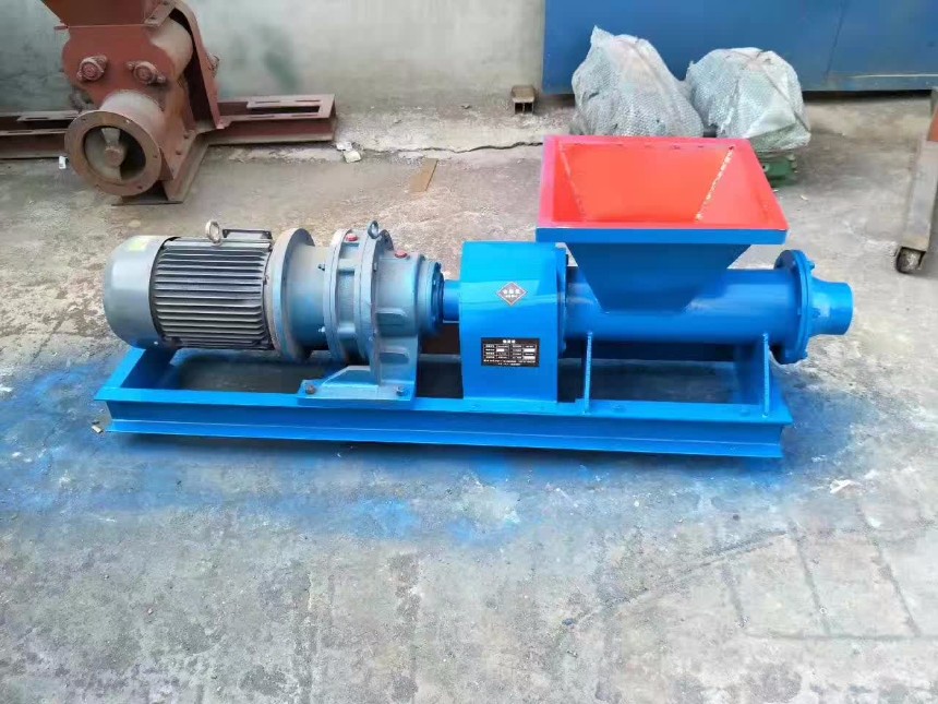 廠家直銷 礦用炮泥機(jī) 炮泥擠出機(jī) 礦用防爆炮泥機(jī)