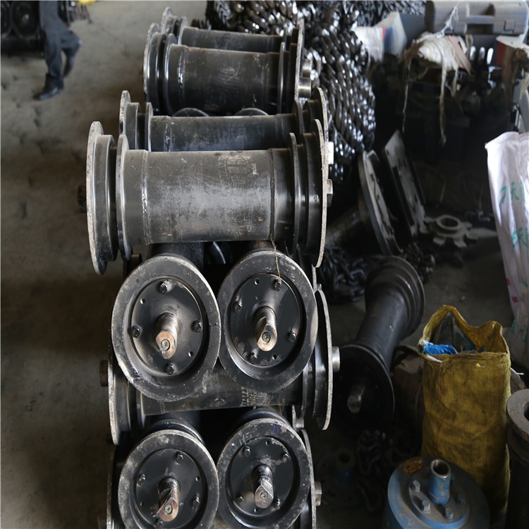 廠家直銷 機(jī)尾滾筒 刮板機(jī)機(jī)尾滾筒 礦用設(shè)備