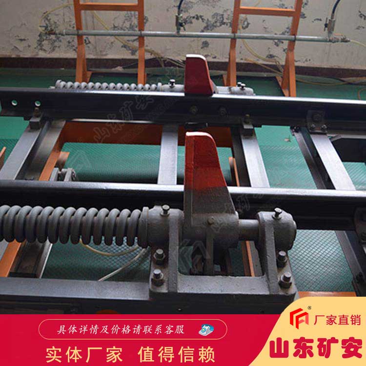定量斗用復合耐磨鋼板廣泛應用于重工業領域