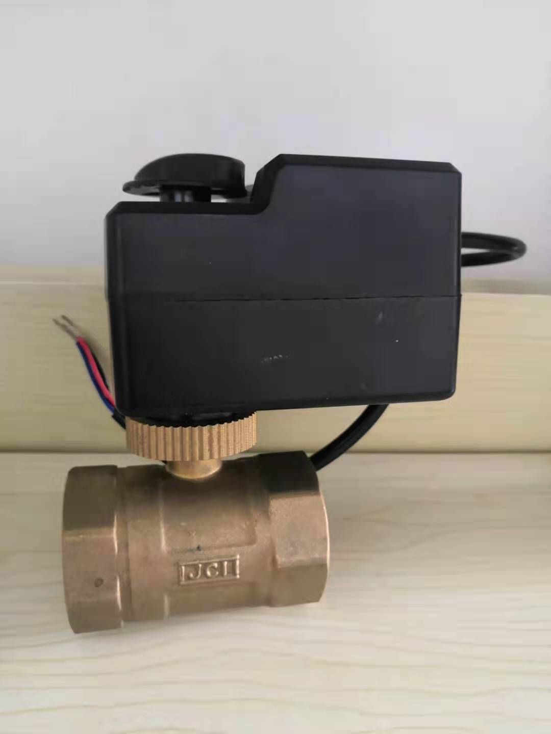 江森電動球閥螺紋連接AC220V/AC24V