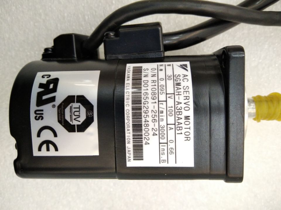 SGMAH-A3BAAB1 YASKAWA/安川 電機馬達 控制器模塊