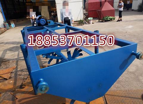力揚糞污翻耙機-3m無軌翻拋機的構造和原理分析