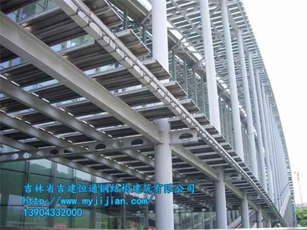 新疆鋼結構辦公樓“彰顯大氣”