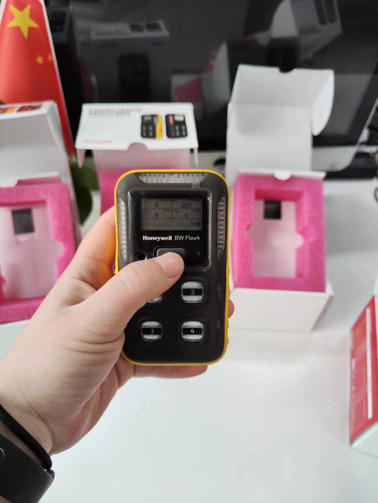 Honeywell便攜式無線氣體檢測儀Flex4 bw四合一氣體檢測儀