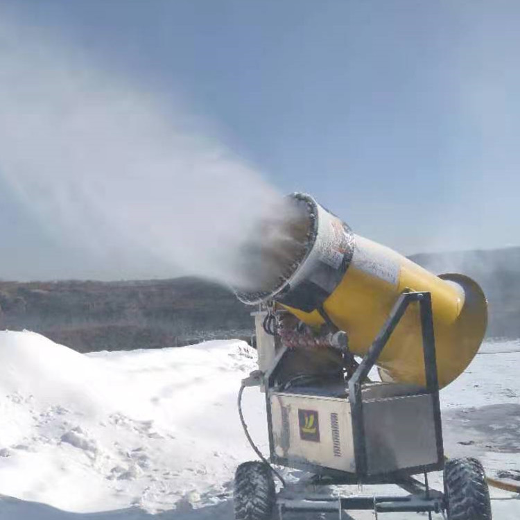 冬季滑雪設施大型造雪機 國產造雪機廠家 造雪機價格