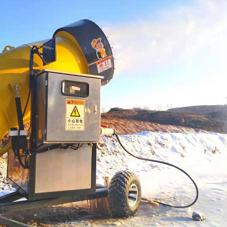 國產大型造雪機 全自動液壓升降系統 遠程控制造雪方向 無需人工