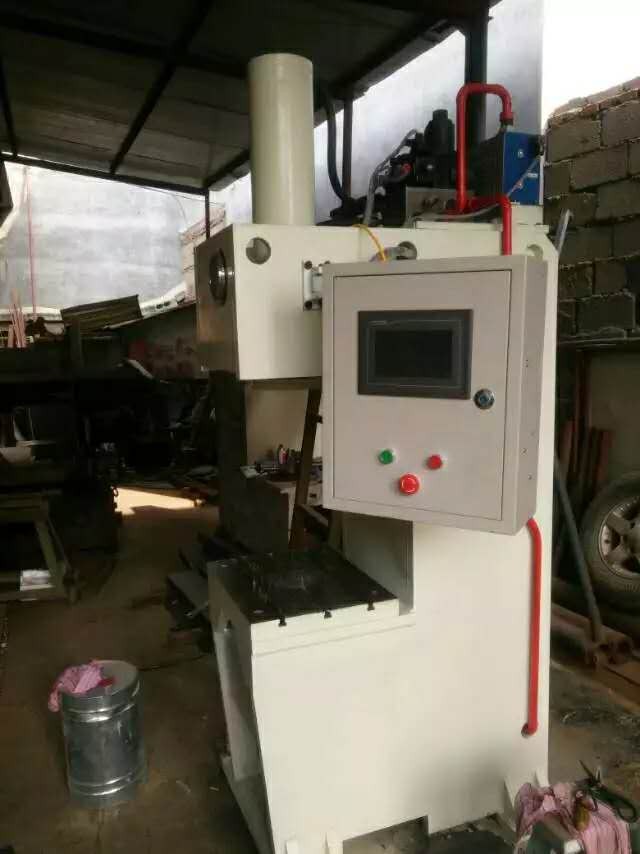 立式單臂液壓壓力機適合你的才是好的