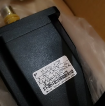 日本安川SGMAS-08ACA41-電機