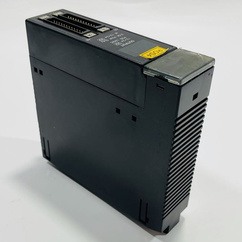 AB 1756-OF8 模塊