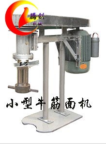 多功能牛筋面機多少錢,小型自熟牛筋面機做法配方