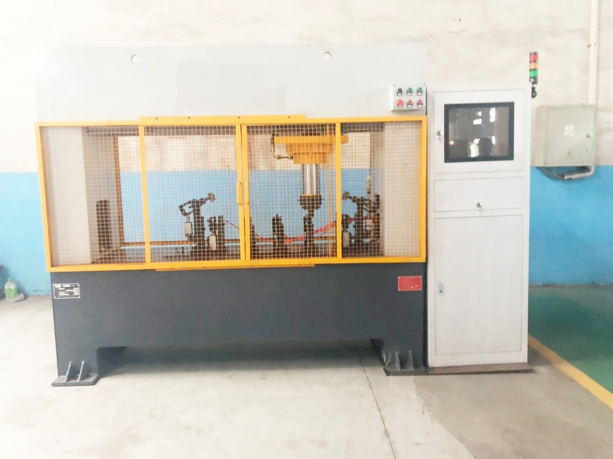 圓長軸自動校直機(jī) 小型數(shù)控矯直機(jī)廠家