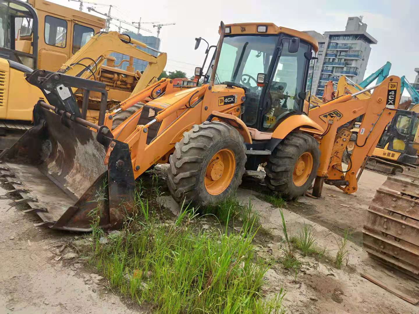 原裝進口JCB4CX兩頭忙，挖掘裝載機