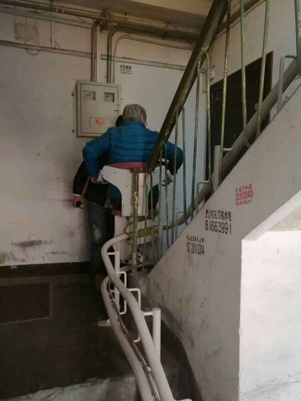 智能老年人升降椅 直銷南昌市 柳州市臺階式座椅電梯 啟運無障礙樓道爬升機