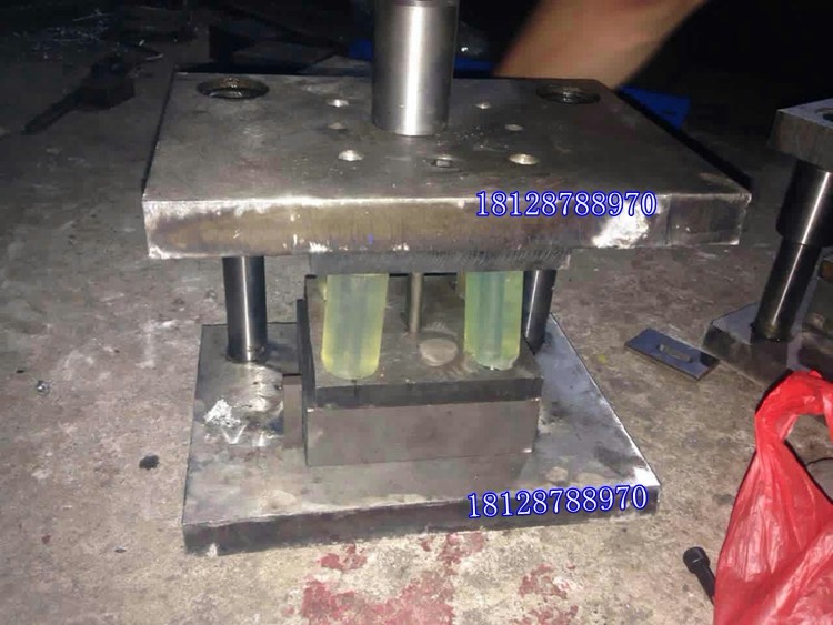 圓孔磨具電動(dòng)沖孔機(jī)器